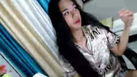 Snapshot of miatrixs chatting on 01-13-25, 07:21 Mia online show from 01-13-25, 07:21