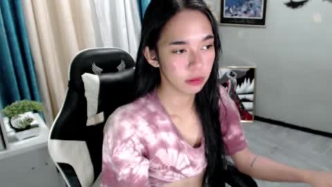 Snapshot of miatrixs chatting on 01-25-25, 07:18 Mia online show from 01-25-25, 07:18