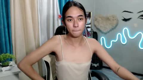 Snapshot of miatrixs chatting on 03-03-25, 09:44 Mia online show from 03-03-25, 09:44