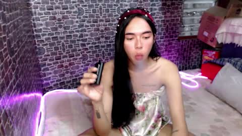 Snapshot of miatrixs chatting on 02-03-26, 06:22 Mia online show from 02-03-26, 06:22