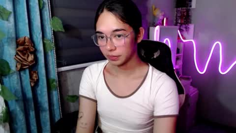 Snapshot of miatrixs chatting on 02-24-26, 07:56 Mia online show from 02-24-26, 07:56