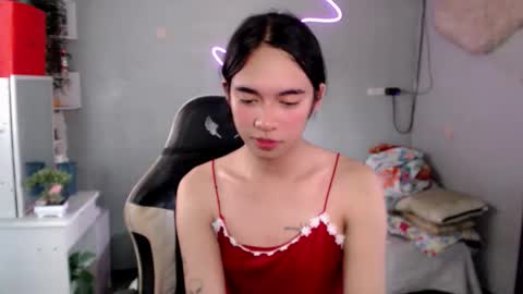 Snapshot of miatrixs chatting on 03-06-26, 06:32 Mia online show from 03-06-26, 06:32