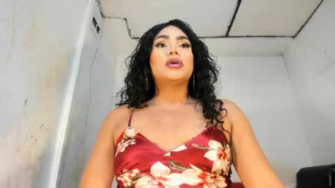 Snapshot of miavaniity54 chatting on 06-29-26, 08:53 miavaniity54 online show from 06-29-26, 08:53