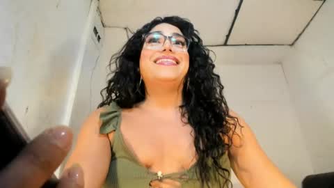Snapshot of miavaniity54 chatting on 07-12-26, 08:55 miavaniity54 online show from 07-12-26, 08:55