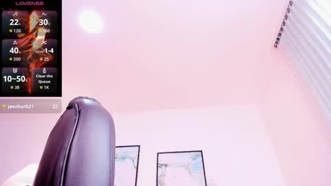 Snapshot of miavegas1 chatting on 01-18-26, 01:26 Mia Vegas online show from 01-18-26, 01:26