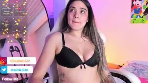 Snapshot of miavillalobos_ chatting on 07-03-26, 03:35 Mia Villalobos online show from 07-03-26, 03:35