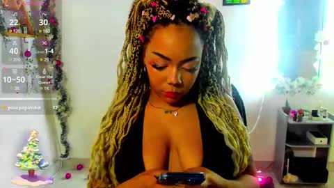 Snapshot of miaw_prada chatting on 12-02-24, 05:04 Mariana online show from 12-02-24, 05:04