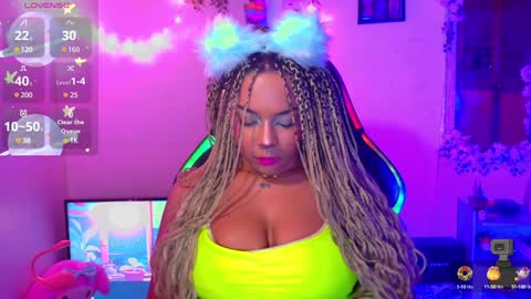 Snapshot of miaw_prada chatting on 01-26-25, 01:41 Mariana online show from 01-26-25, 01:41