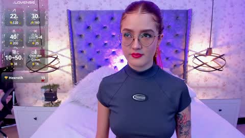 Snapshot of miawinx chatting on 02-06-25, 10:10 Mia winx online show from 02-06-25, 10:10