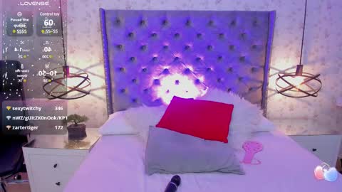 Snapshot of miawinx chatting on 03-07-25, 02:04 Mia winx online show from 03-07-25, 02:04