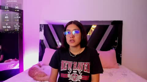 Snapshot of miayiron chatting on 05-27-26, 12:35 MiaIron online show from 05-27-26, 12:35