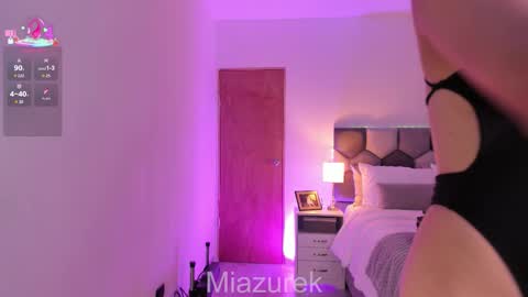 Snapshot of miazurek chatting on 01-17-26, 09:29 THE BEST LOVRS antonio flatlastifoundyoulautrebleudrpapaolu donnie lbsunkown1804 online show from 01-17-26, 09:29