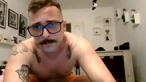 MILO MIAMI online show from 06-10-26, 11:03