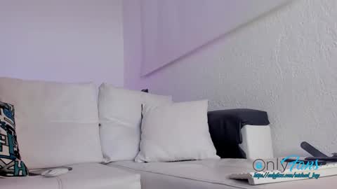 Snapshot of michael_boy88_ chatting on 03-21-26, 08:01 Michael Boy online show from 03-21-26, 08:01