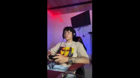 michael independent model  online show from 02-24-25, 11:41