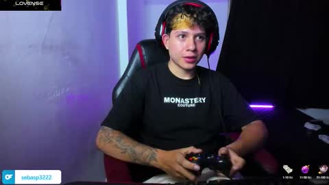 michael independent model  online show from 10-10-25, 01:37