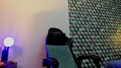 Michael Stevens online show from 02-05-25, 11:34