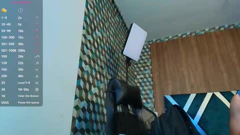 Michael Stevens online show from 09-25-25, 05:05