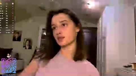 Snapshot of michael_pors chatting on 12-14-25, 02:22 Emily online show from 12-14-25, 02:22