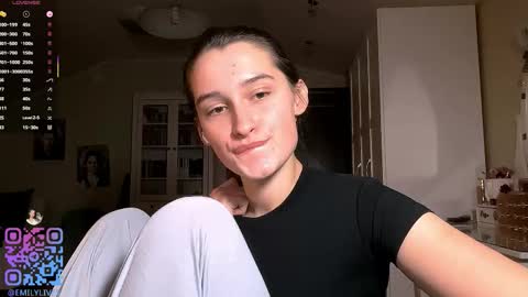 Snapshot of michael_pors chatting on 01-13-26, 02:22 Emily online show from 01-13-26, 02:22