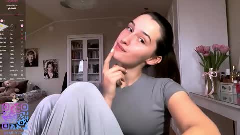 Snapshot of michael_pors chatting on 03-03-26, 02:12 Emily online show from 03-03-26, 02:12