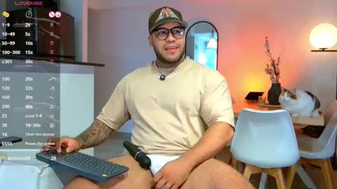 Snapshot of michael_salens chatting on 10-20-25, 09:59 Michael Salens independent model online show from 10-20-25, 09:59