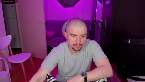 Michael online show from 07-09-26, 02:37