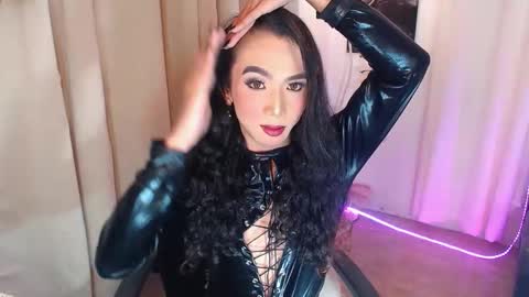michaelagoddess online show from 10-30-25, 12:34
