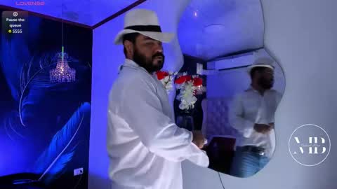 Michael online show from 11-08-25, 01:22