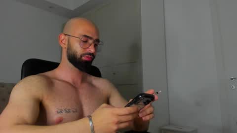 MichaelEvansx online show from 04-30-26, 12:06