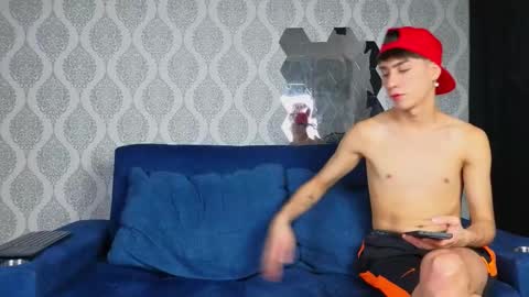 Snapshot of michaell_twink chatting on 02-11-25, 01:10 Michaell online show from 02-11-25, 01:10