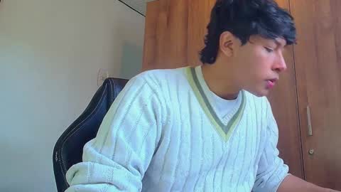 Snapshot of michaelstones chatting on 01-14-25, 02:11 michaelstones online show from 01-14-25, 02:11