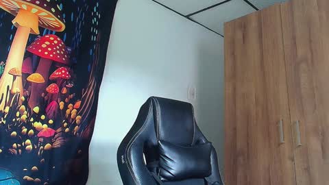 Snapshot of michaelstones chatting on 01-22-25, 05:28 michaelstones online show from 01-22-25, 05:28