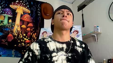 Snapshot of michaelstones chatting on 09-21-25, 04:41 michaelstones online show from 09-21-25, 04:41