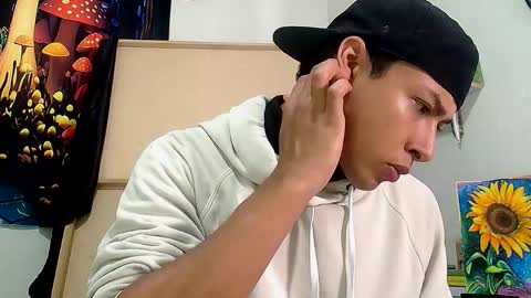 Snapshot of michaelstones chatting on 12-20-25, 09:00 michaelstones online show from 12-20-25, 09:00