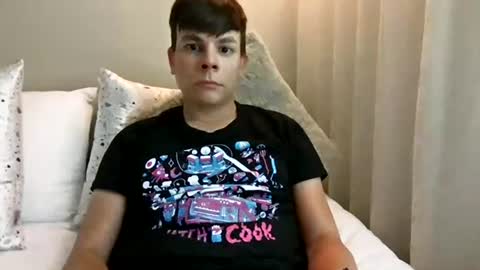 Snapshot of michaeltwinkboy chatting on 07-06-26, 04:53 michaeltwinkboy online show from 07-06-26, 04:53