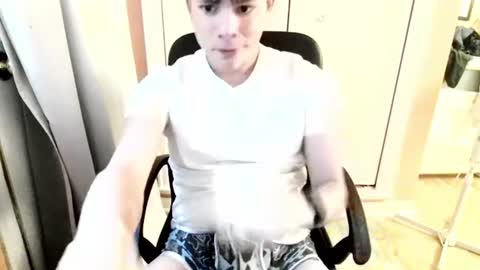 Snapshot of michaeltwinkboy chatting on 07-15-26, 11:26 michaeltwinkboy online show from 07-15-26, 11:26