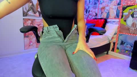 Snapshot of michel_lopez18 chatting on 01-11-25, 10:51 michel_lopez18 online show from 01-11-25, 10:51