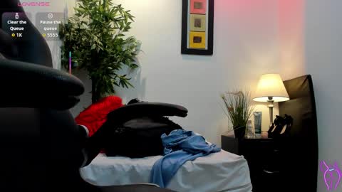 Snapshot of michel_lopez18 chatting on 09-13-25, 11:10 michel_lopez18 online show from 09-13-25, 11:10