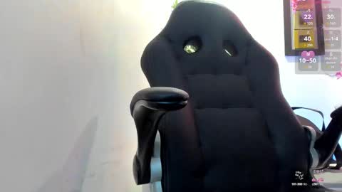 Snapshot of michel_lopez18 chatting on 10-07-25, 10:56 michel_lopez18 online show from 10-07-25, 10:56