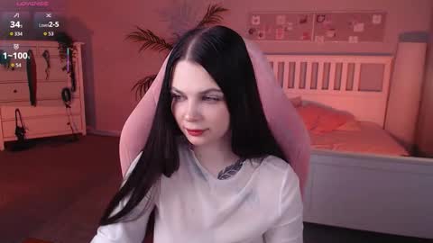 Snapshot of michela_fruet chatting on 10-20-25, 01:06 Kate online show from 10-20-25, 01:06