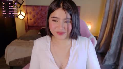 michell_petty01 online show from 10-08-25, 03:04