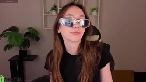 Snapshot of michelle__allen chatting on 01-18-26, 01:09 Michelle online show from 01-18-26, 01:09