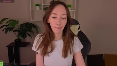 Snapshot of michelle__allen chatting on 02-03-26, 01:15 Michelle online show from 02-03-26, 01:15