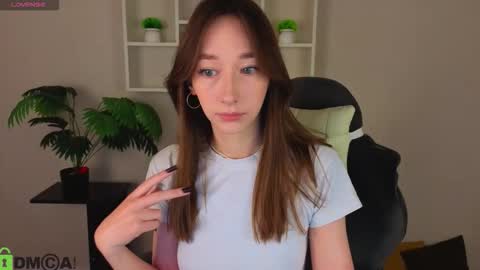 Snapshot of michelle__allen chatting on 02-19-26, 01:01 Michelle online show from 02-19-26, 01:01