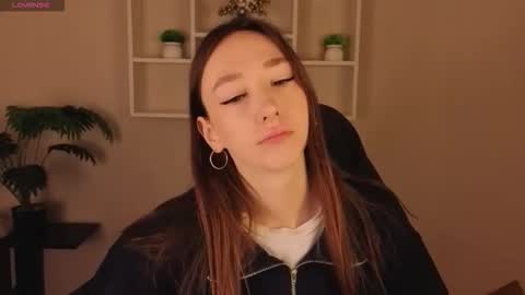 Snapshot of michelle__allen chatting on 03-13-26, 01:01 Michelle online show from 03-13-26, 01:01