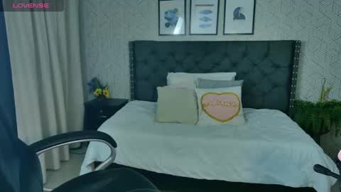 Michelle online show from 01-21-25, 06:11