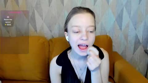 michelle_blond online show from 02-20-25, 07:23