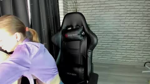 michelle_blond online show from 03-09-25, 07:01