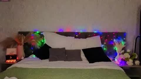 Snapshot of michelle_blond chatting on 05-06-26, 01:03 michelle_blond online show from 05-06-26, 01:03